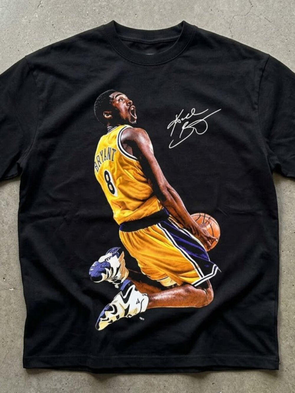 Kobe Bryant "Flight 8" T-shirt